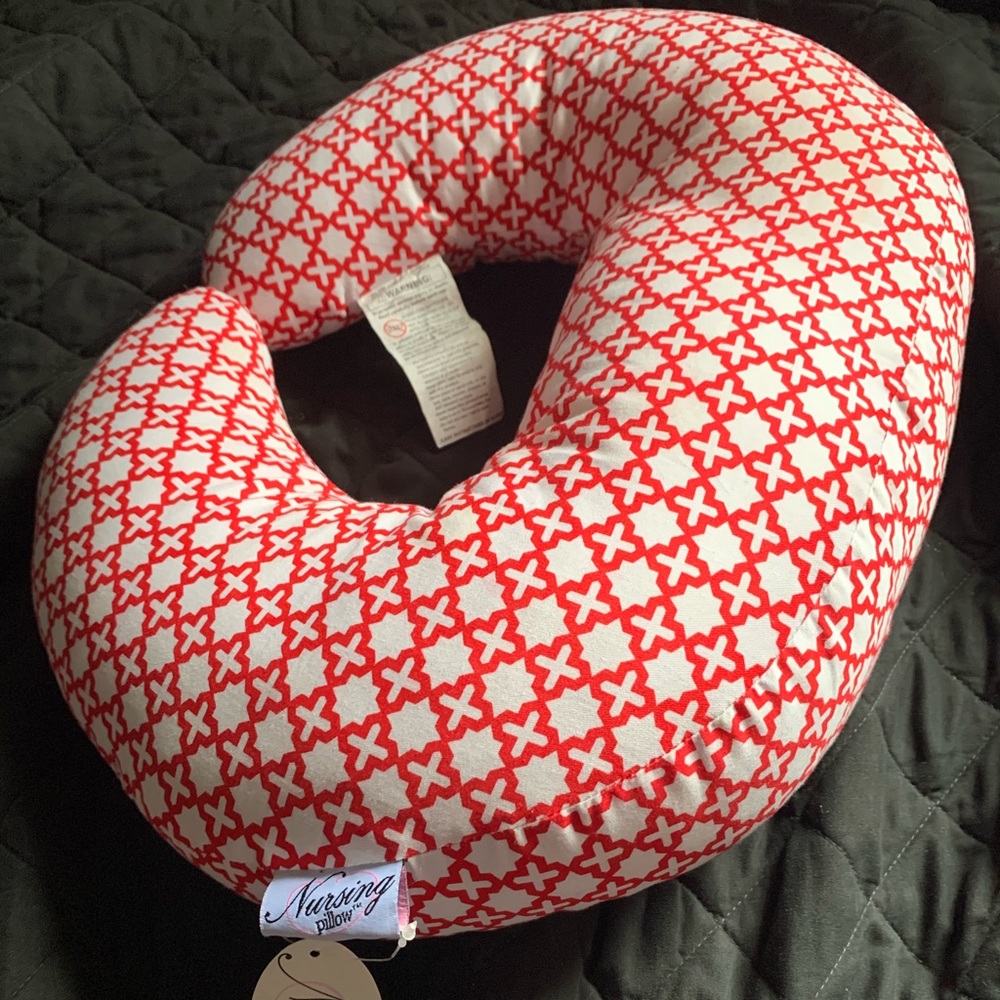 Nursing pillow
